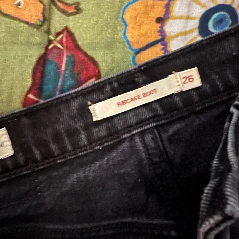 Levi’s Ribcage Boot - Picture 2 of 3